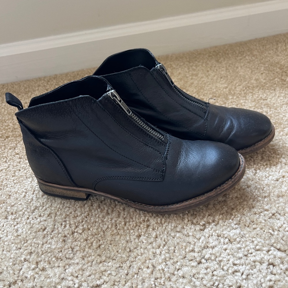 Diba Eli Black Leather Front Zip Up Western Booties Women's 7.5